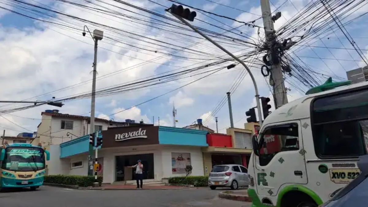 Semáforo hurtado en Floridablanca