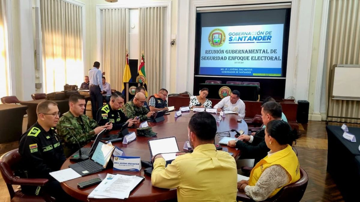 Santander activa Puesto de Mando Unificado para coordinar la seguridad de las elecciones presidenciales.