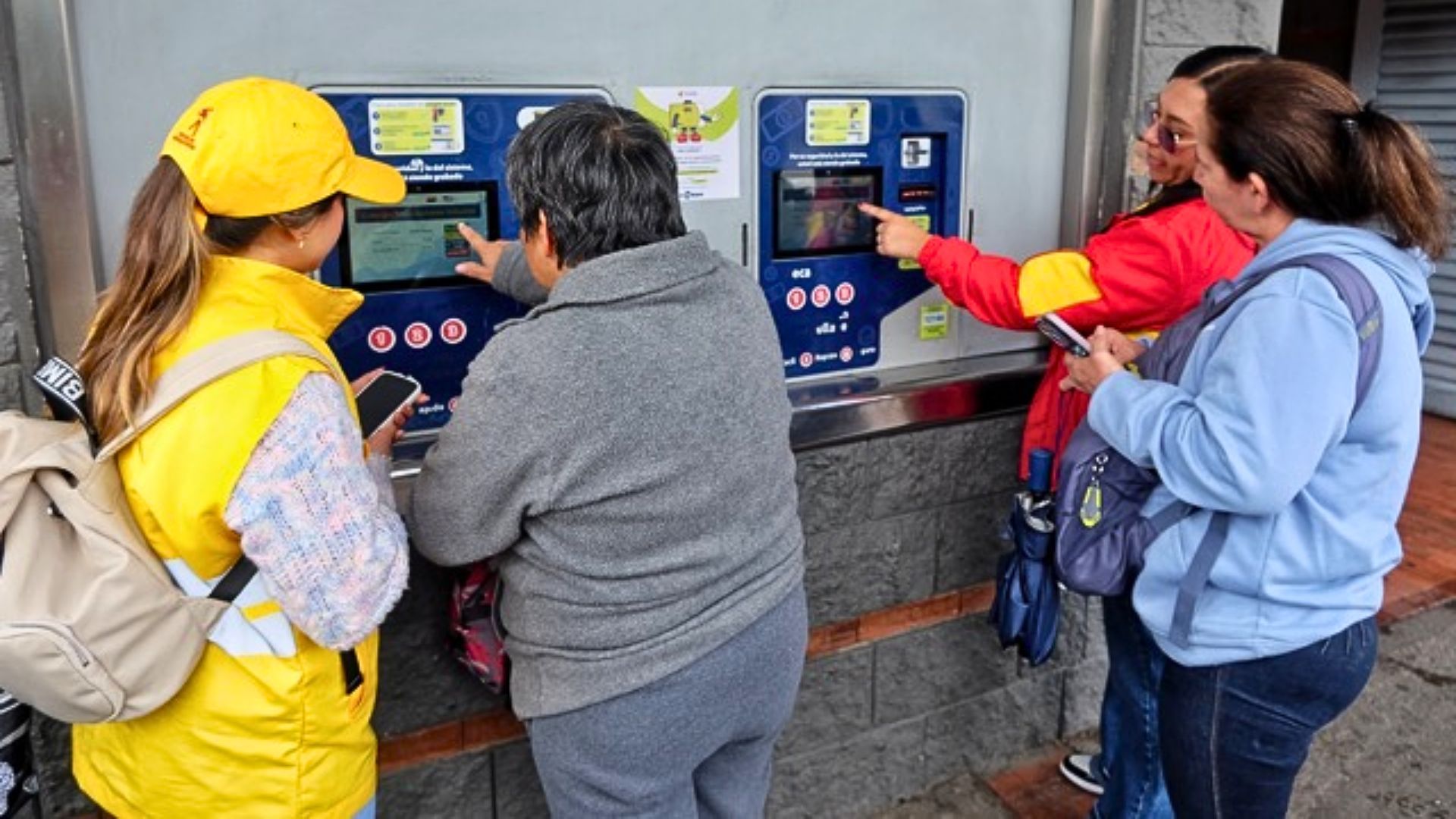 ¿Quiénes reciben los Pasajes Gratis de TransMilenio en junio de 2026?
