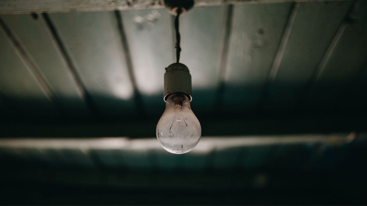 Bombillo apagado por falta de energía
