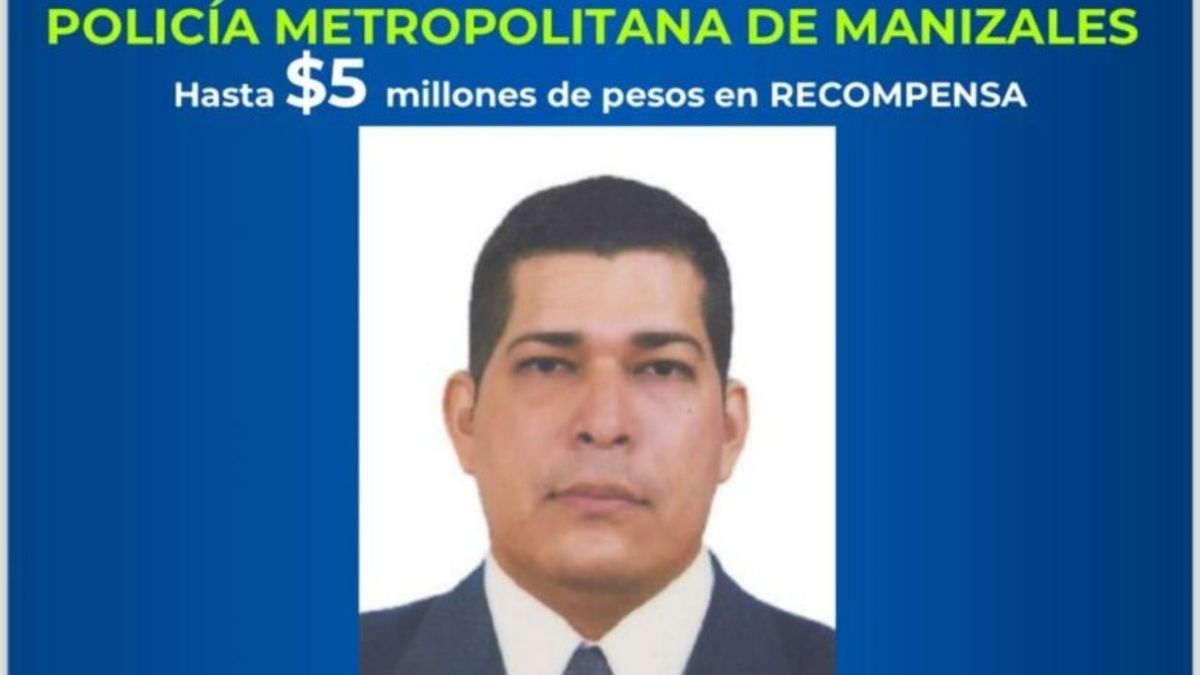 Está prófugo de la justicia.