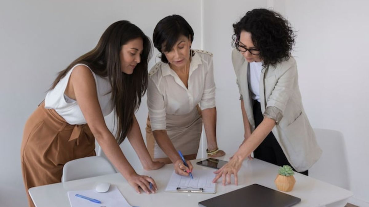 Mujeres trabajando