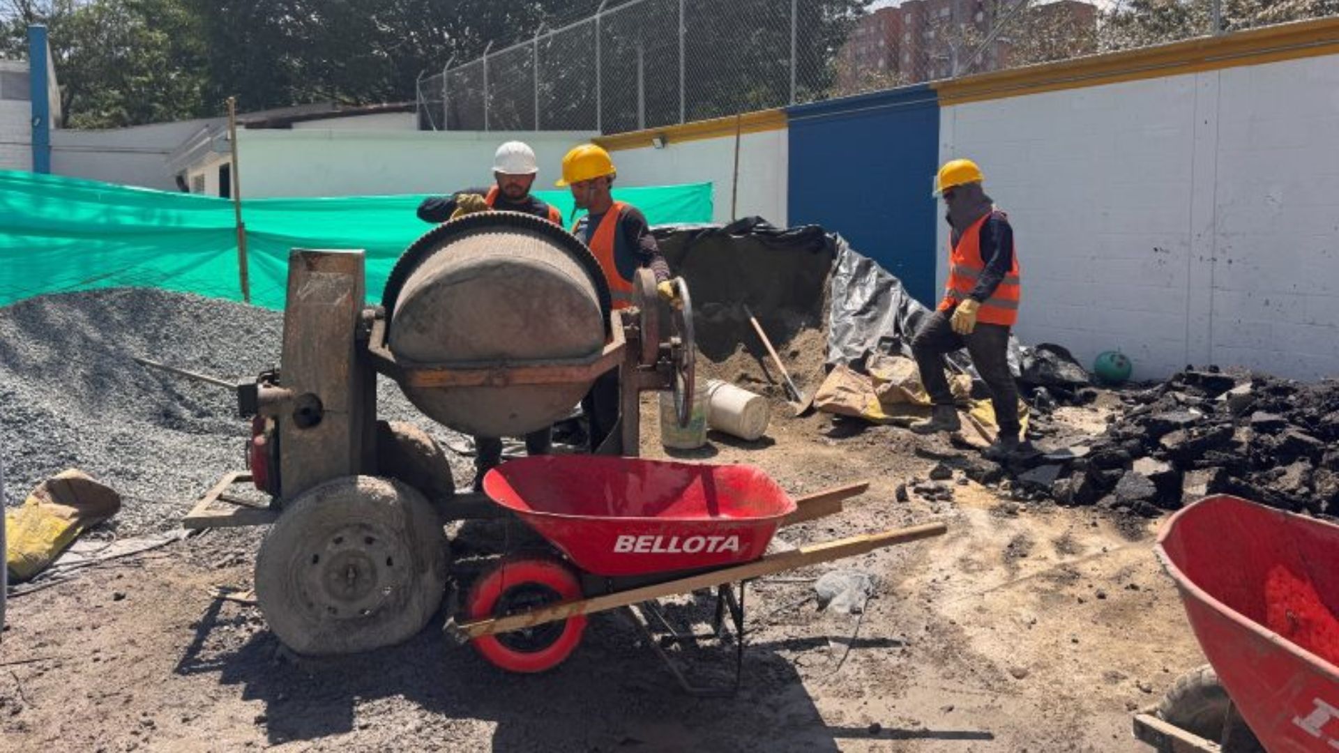 Inversión en colegios públicos de Medellín y apuesta por la calidad educativa