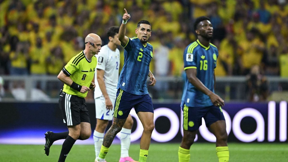 Daniel Muñoz celebrando su gol