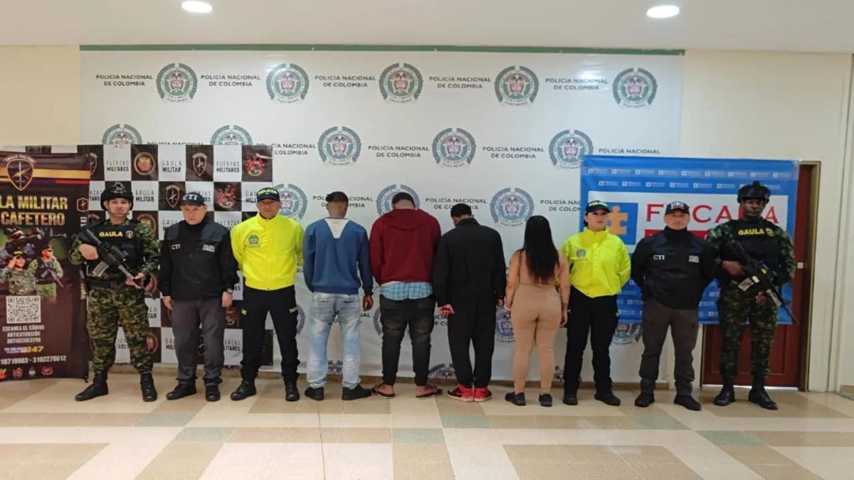 Capturas de cuatro personas señaladas de hacer "ingeniería social" para ganarse la confianza de sus víctimas, en el Quindío.