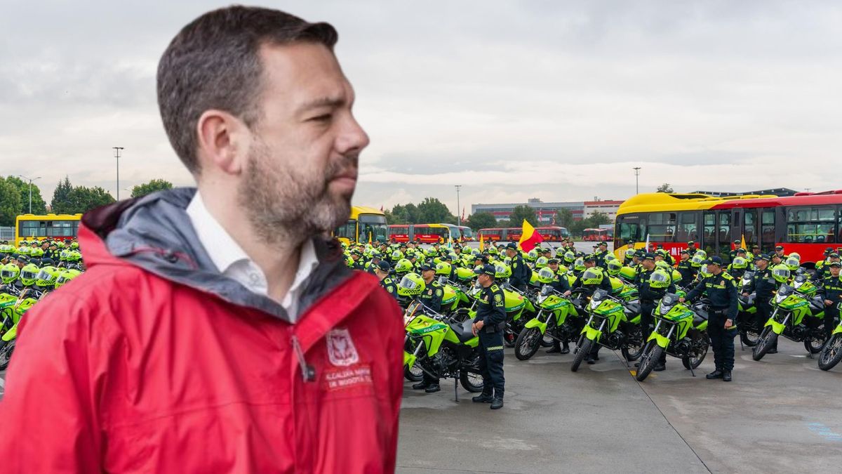 Motos entregadas por el alcalde Galán