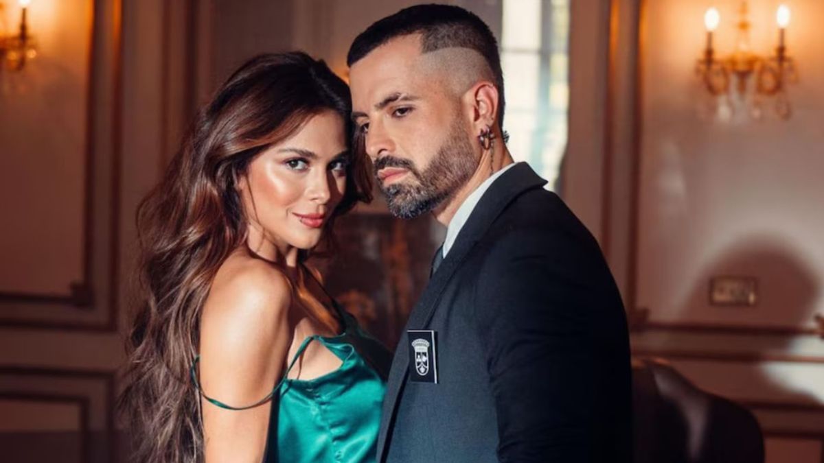 Mike Bahía y Greeicy