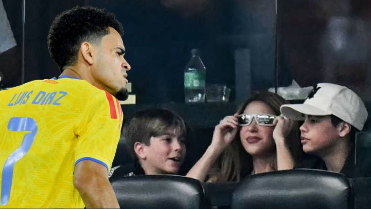 Shakira en el partido de Argentina - Lucho Díaz