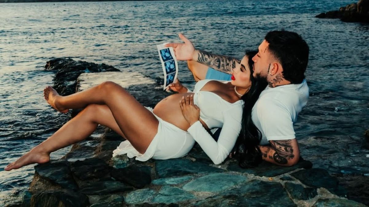 Karina Gracía anuncia su embarazo