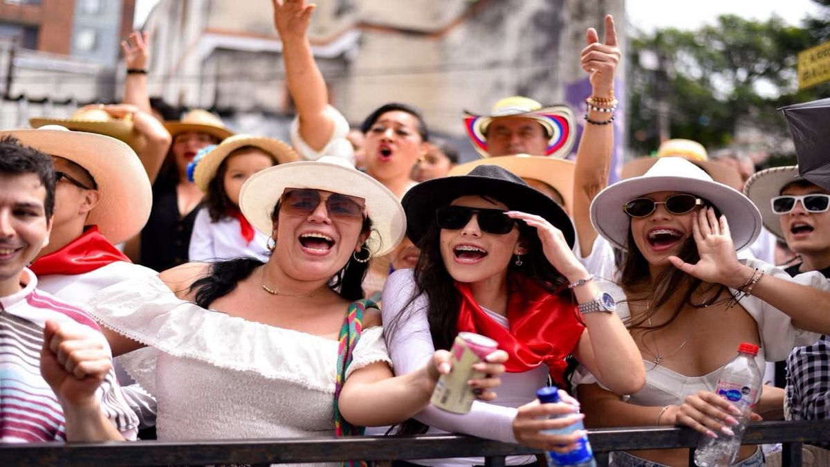 Festival Folclórico Colombiano en Ibagué | Desfile de San Juan | Festividades | Junio 2026