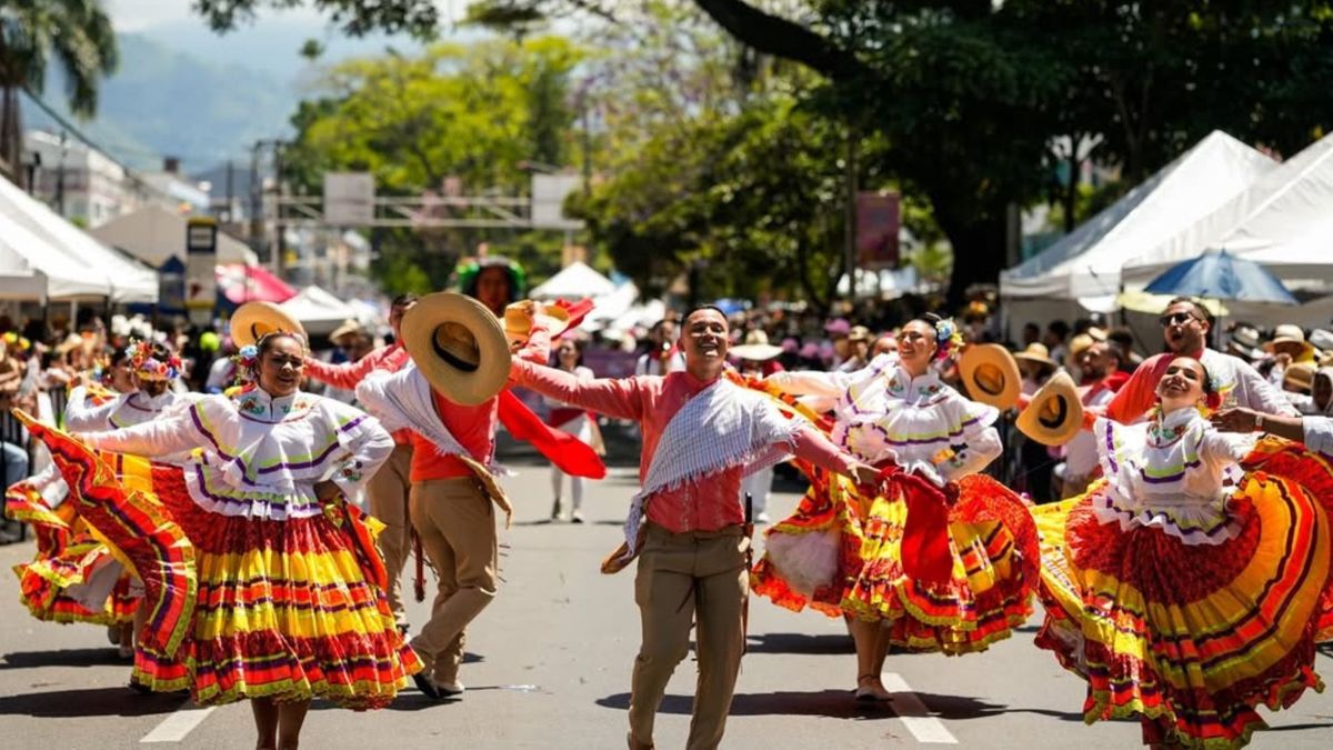 Festival Folclórico en Ibagué
