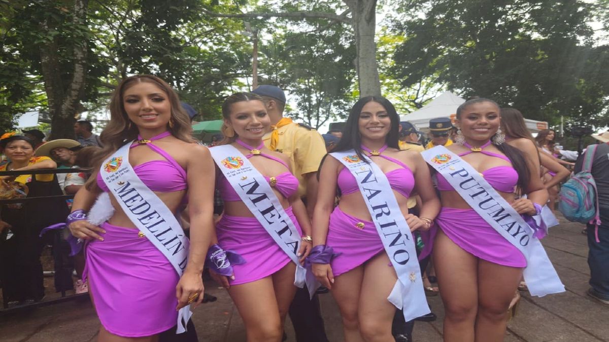 Reinas desfile acuático Neiva