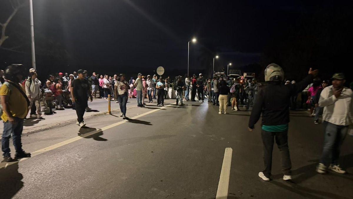 En las últimas horas se registró una protesta en la vía que conduce al municipio de Tuluá, Valle del Cauca.