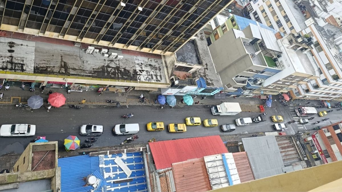 Carrera 18, centro de Bucaramanga. Pico y placa en Bucaramanga