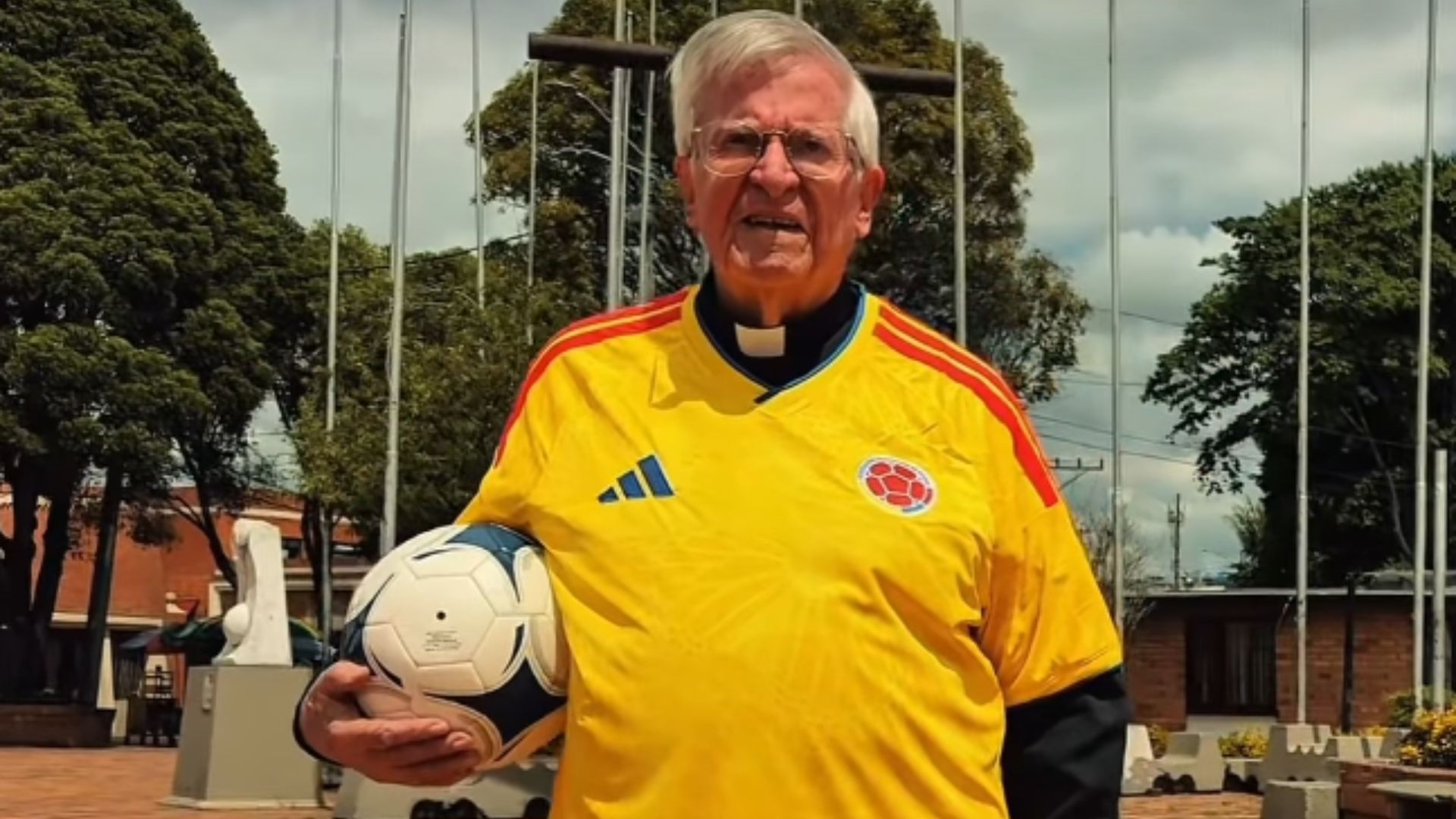 Padre Diego Jaramillo y la cábala de Colombia en el Mundial