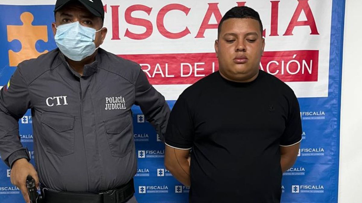 Patrullero de policia enviado a la cárcel