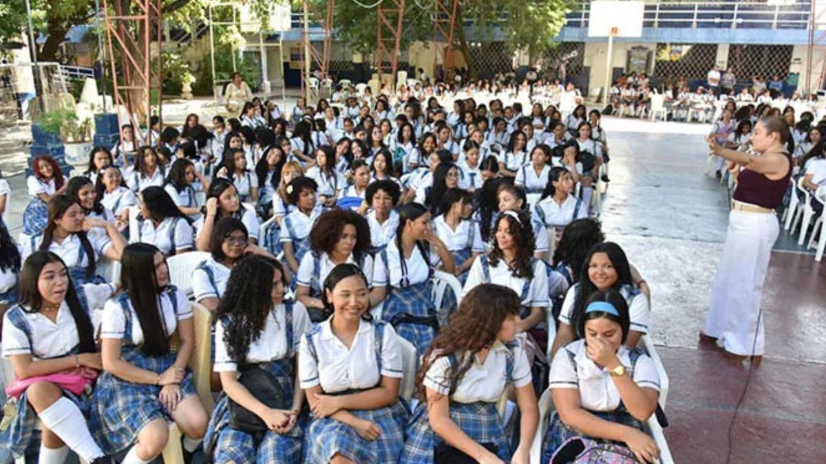 Estudiantes de colegios de Santa Marta