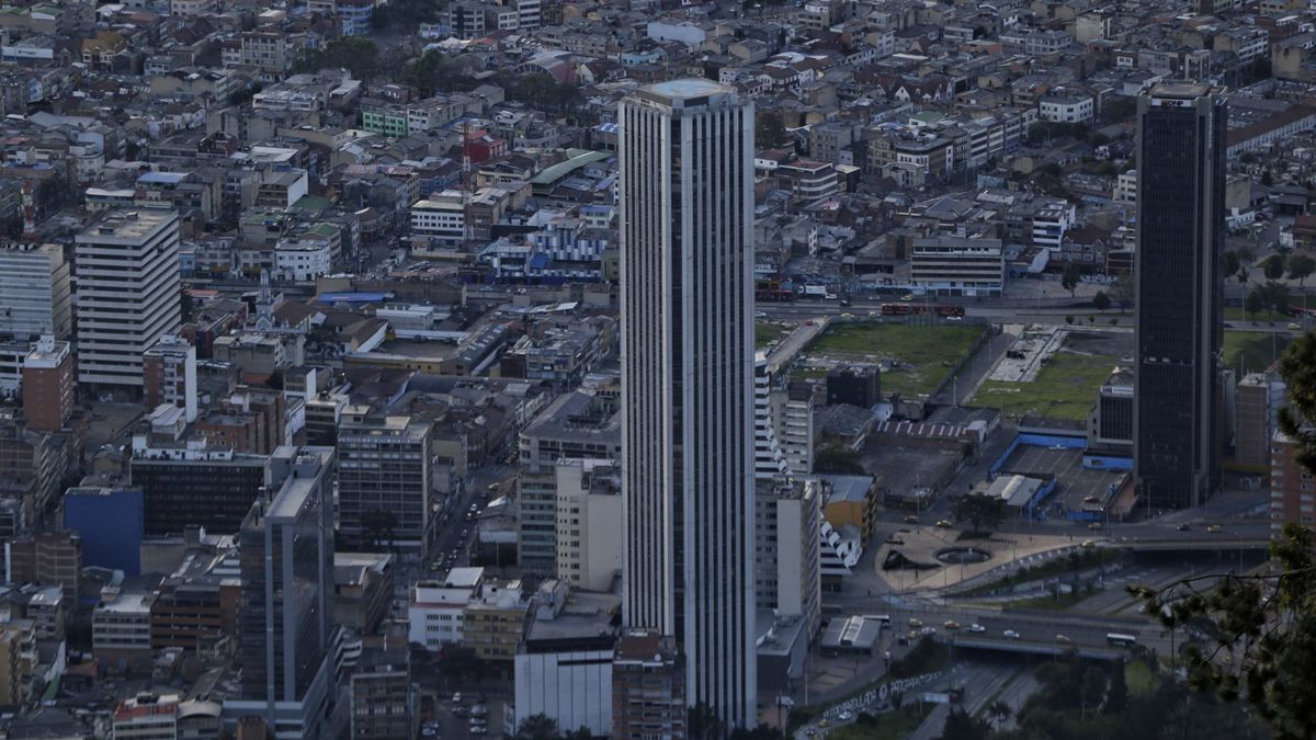 Panorámica de la Torre Colpatria en Bogotá