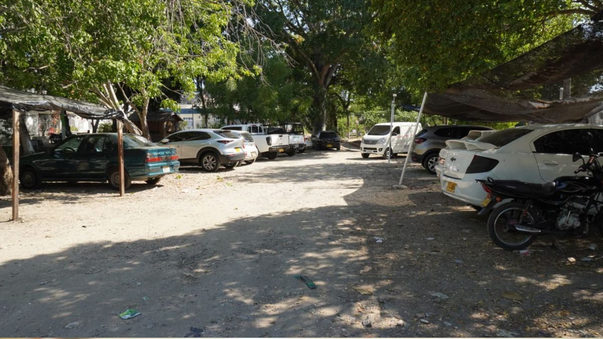 vehículos abandonados en las calles de Cartagena