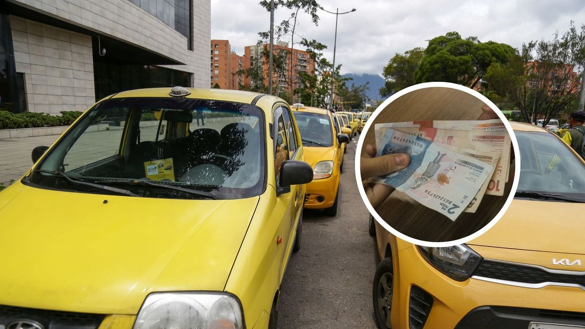 Fila de taxis y billetes colombianos