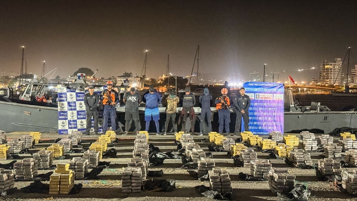 Armada incauta más de 3,5 toneladas de cocaína en dos operaciones en el Caribe