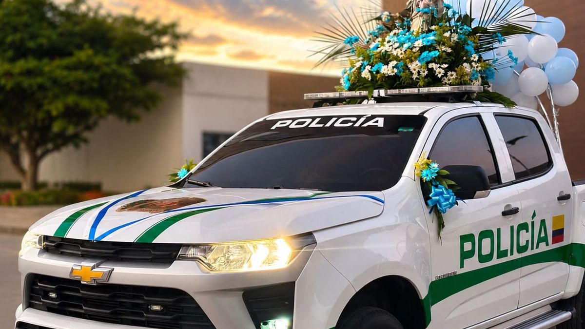 Caravana policía Día de la Virgen del Carmen