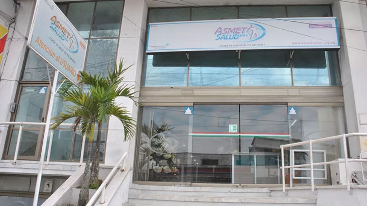 Trabajadores de Asmet Salud en Pereira llevan casi dos meses sin salario ni seguridad social