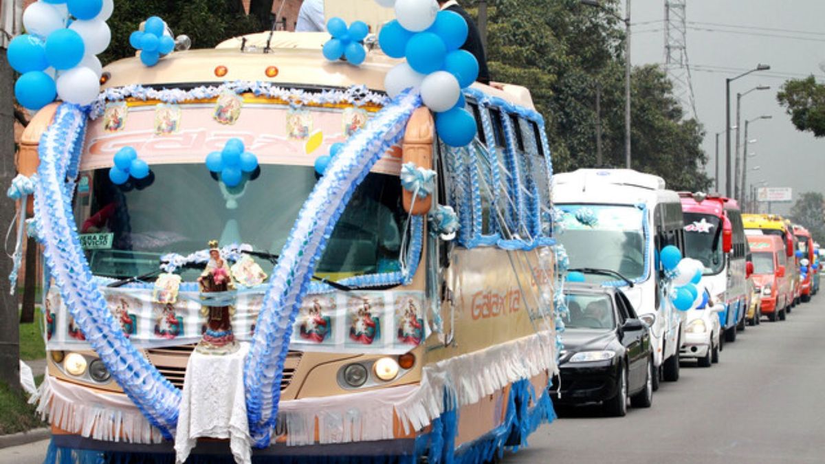 Trancón en Bogotá por caravanas de la Virgen del Carmen