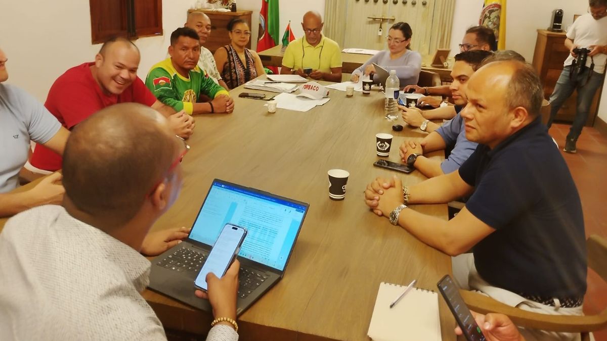 Reunión del Comité 'No Más Peaje' e Invias en Bolívar