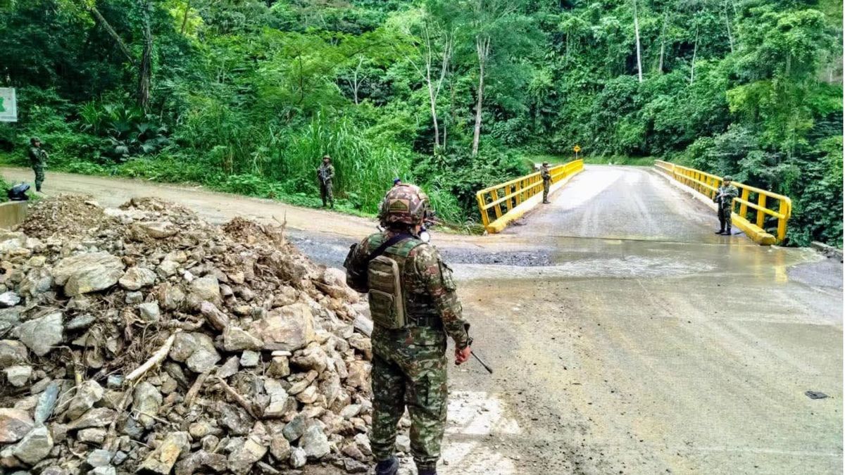 ELN vuelve a atacar en Risaralda: tres militares resultan heridos.