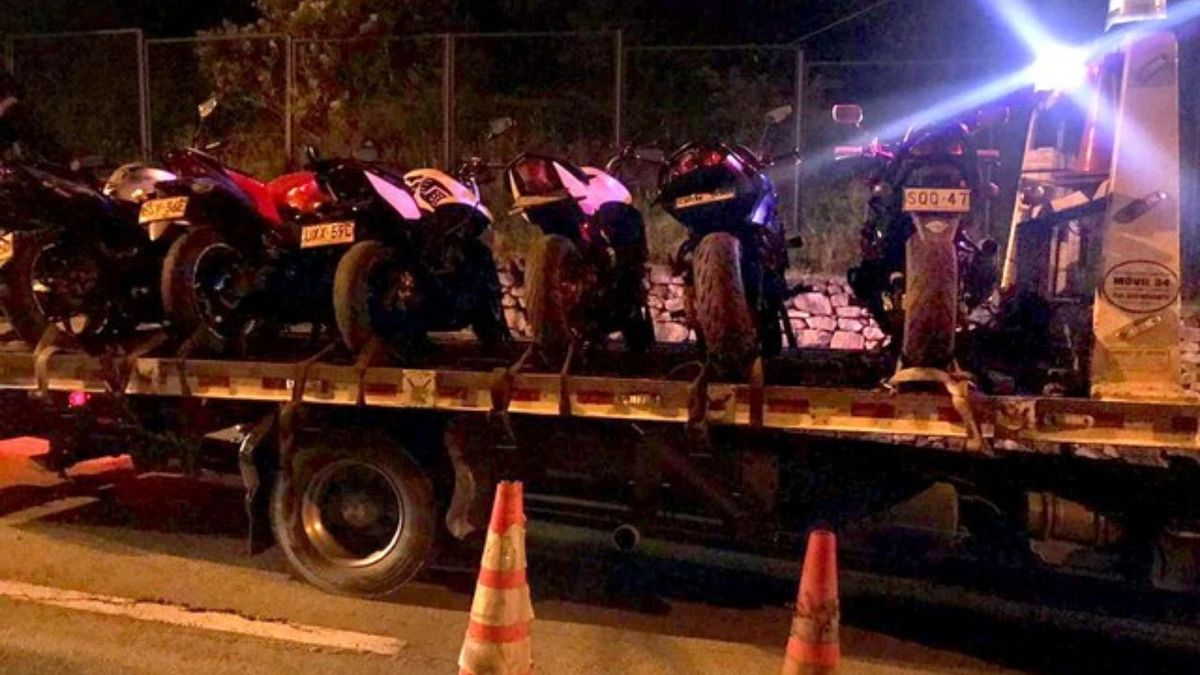 Abandonan 11 motos para evadir control en Ciudad Verde