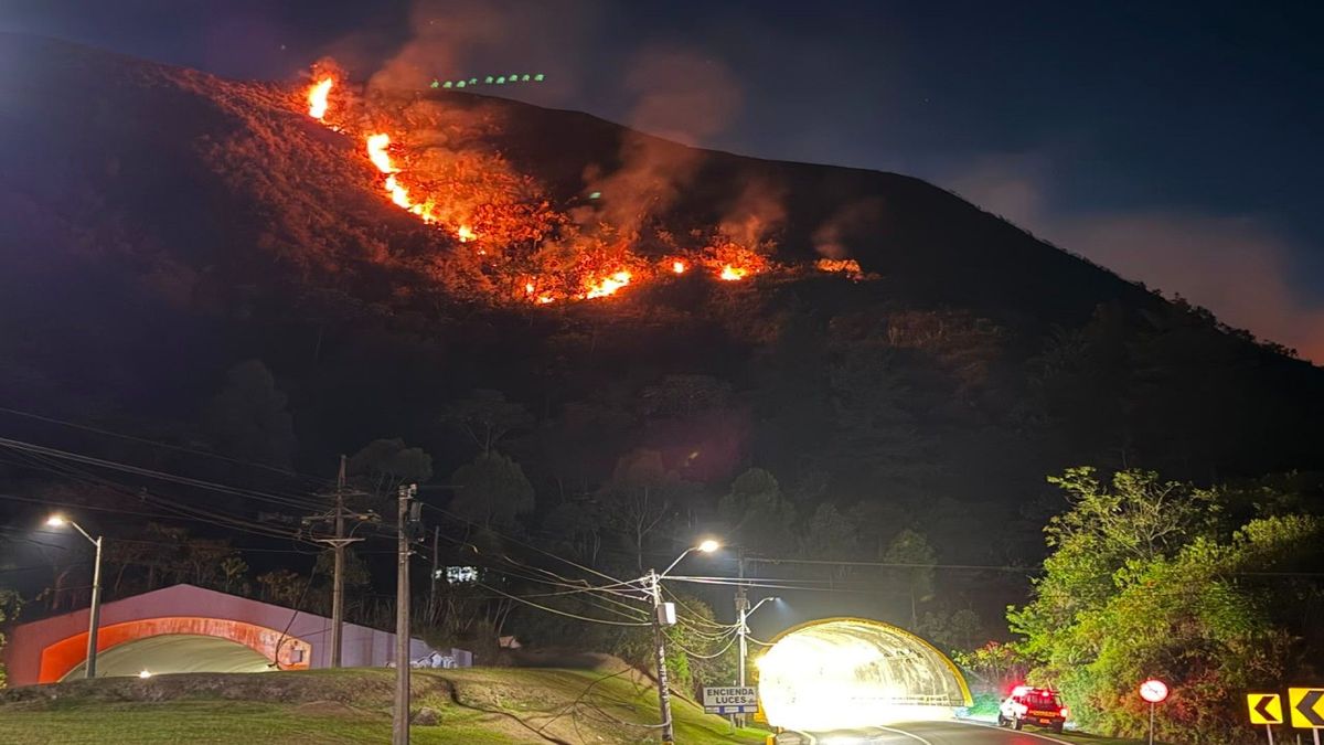 Foto de Incendio en Copacabana, Antioquia