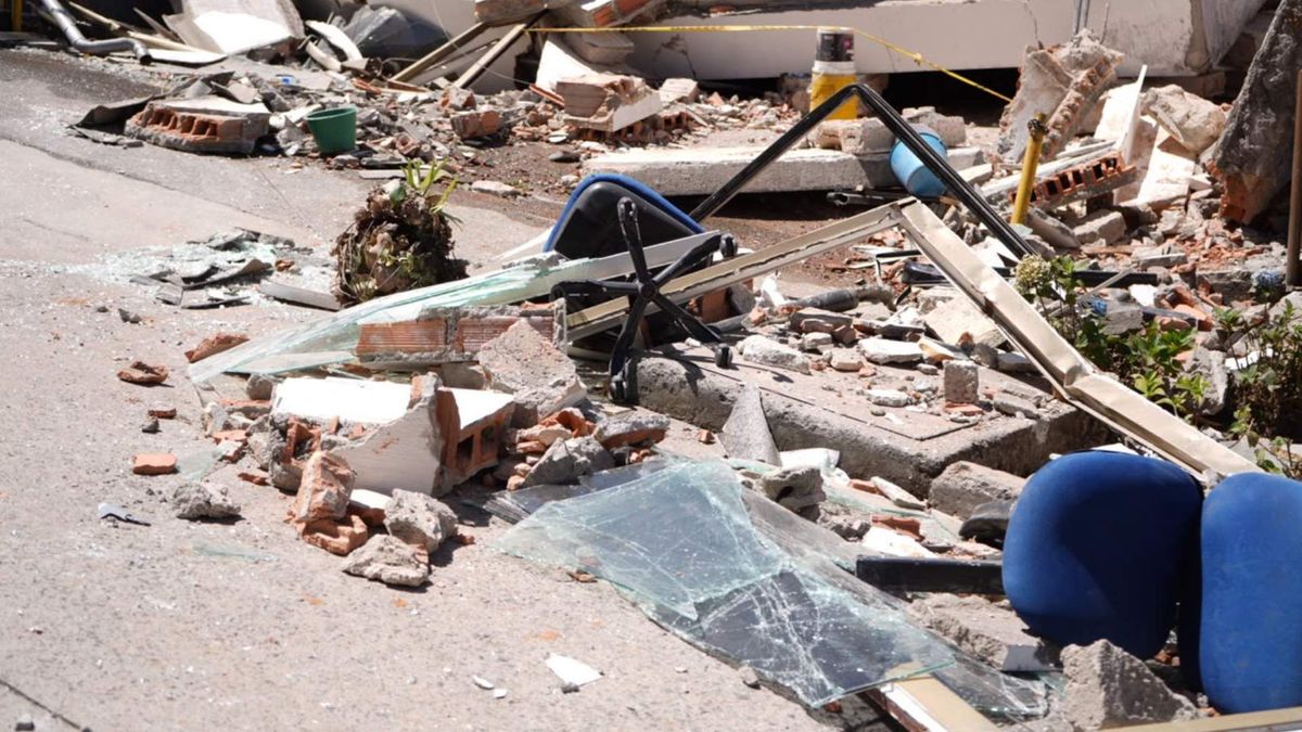 Vías afectadas en Colombia por el temblor.