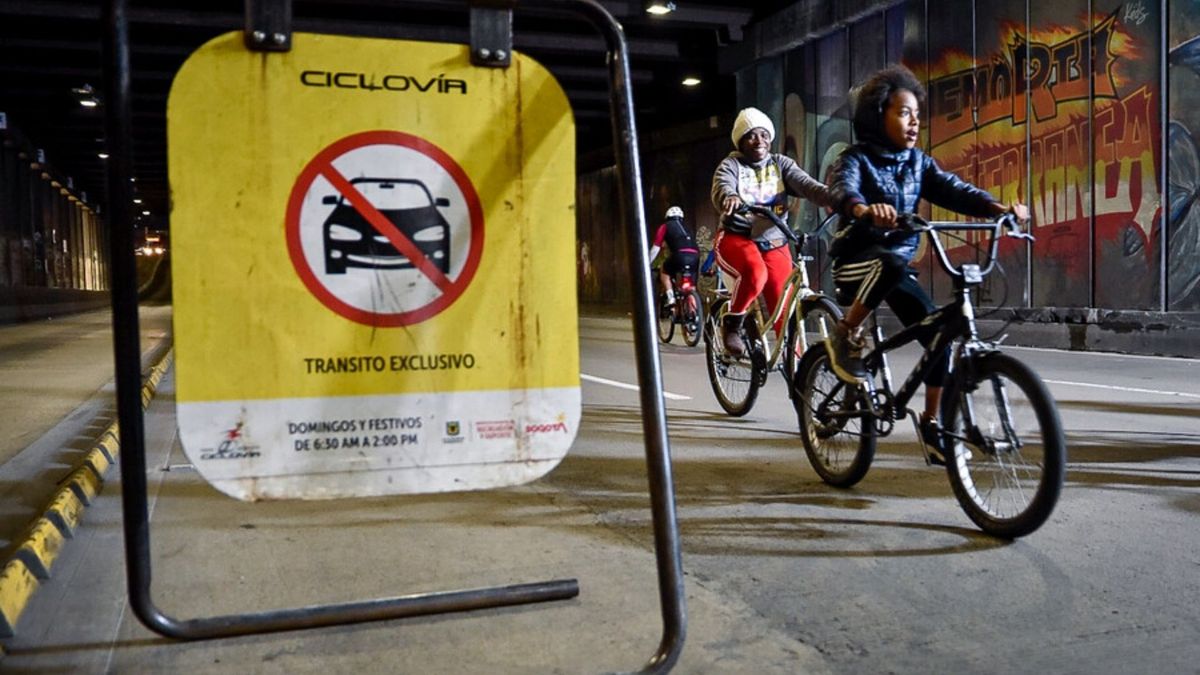 IDRD Aplazada Ciclovía Nocturna Paseo bajo las Estrellas en Bogotá