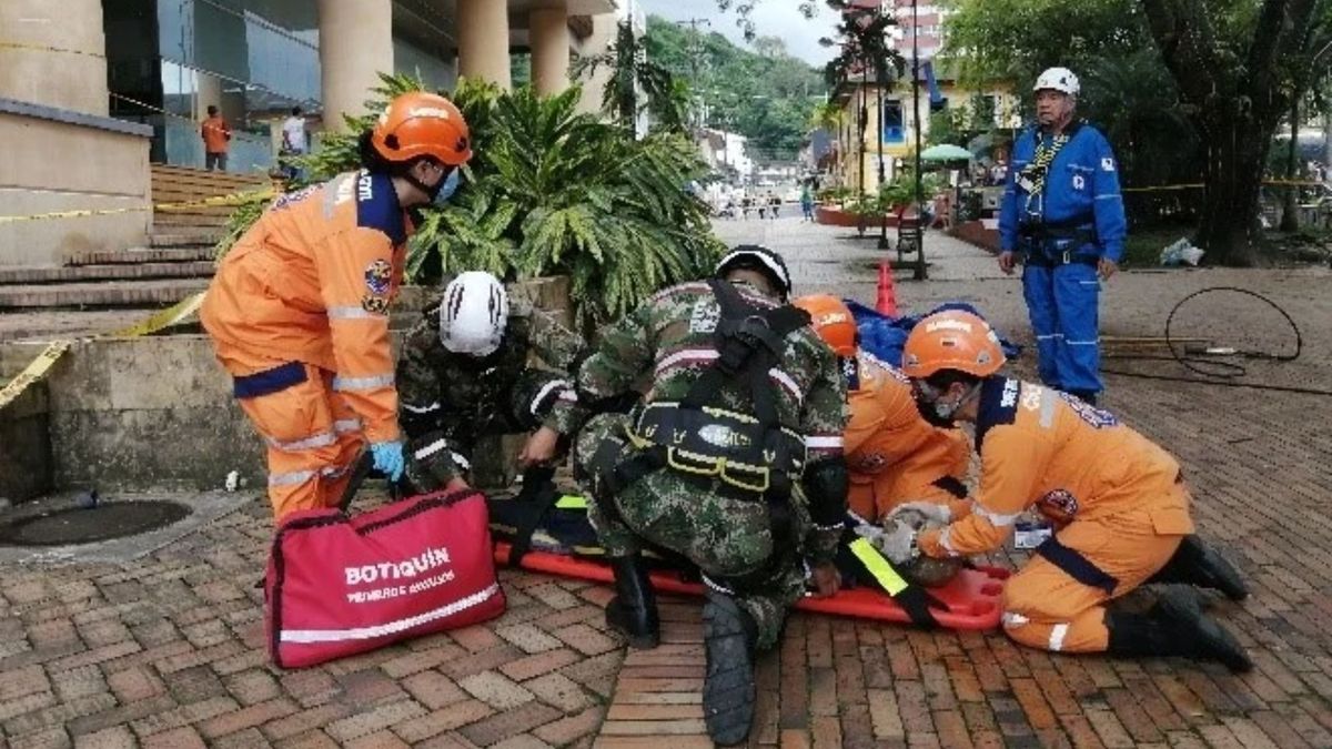 Traslado de expertos ingenieros a Pereira.