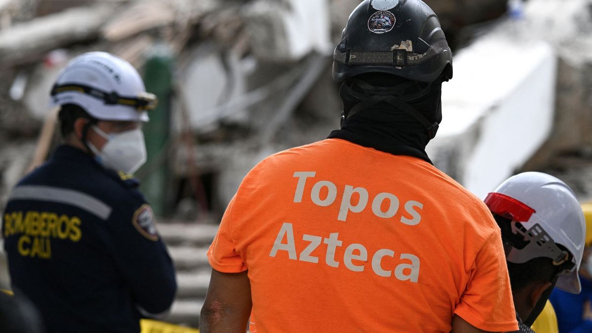 Rescatistas mexicanos en Cali