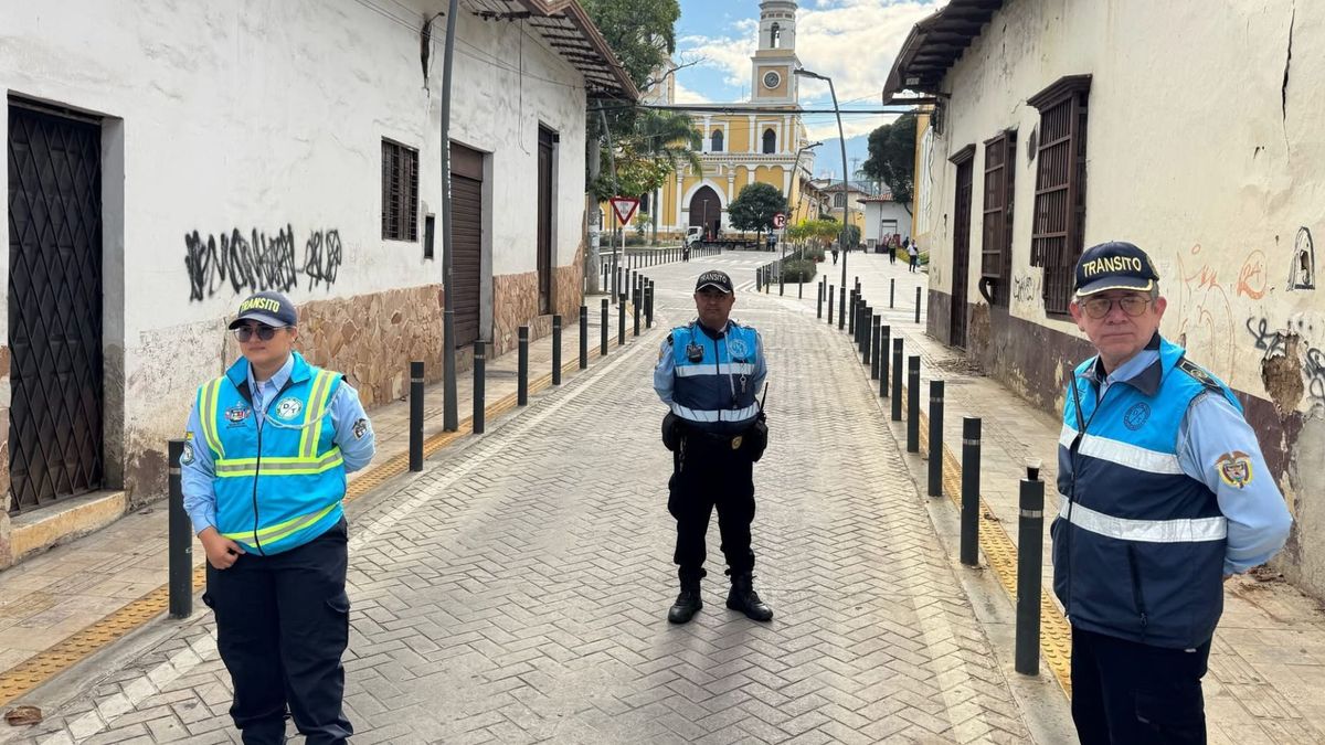 Agentes - Tránsito Bucaramanga