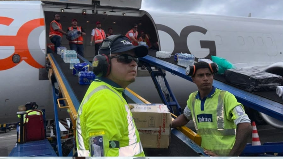 El Quindío recibió alimentos, agua, medicamentos, kits de aseo y elementos de abrigo tras la llegada de dos vuelos humanitarios.