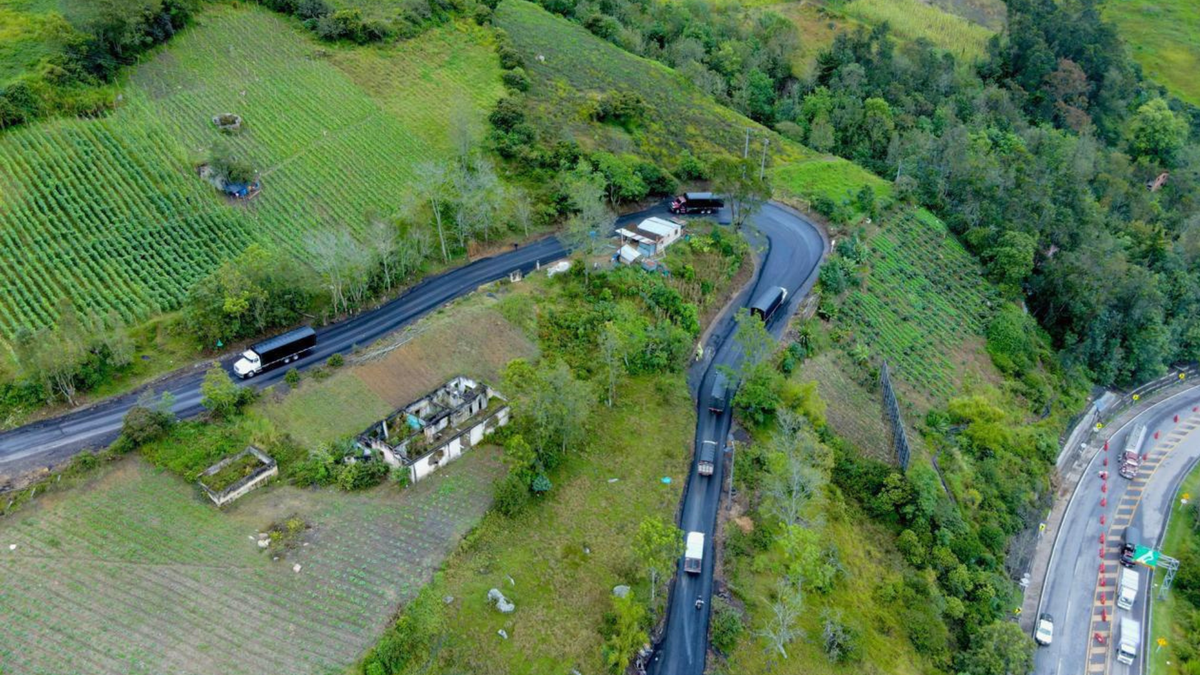 Obras kilómetro 18 vía al Llano