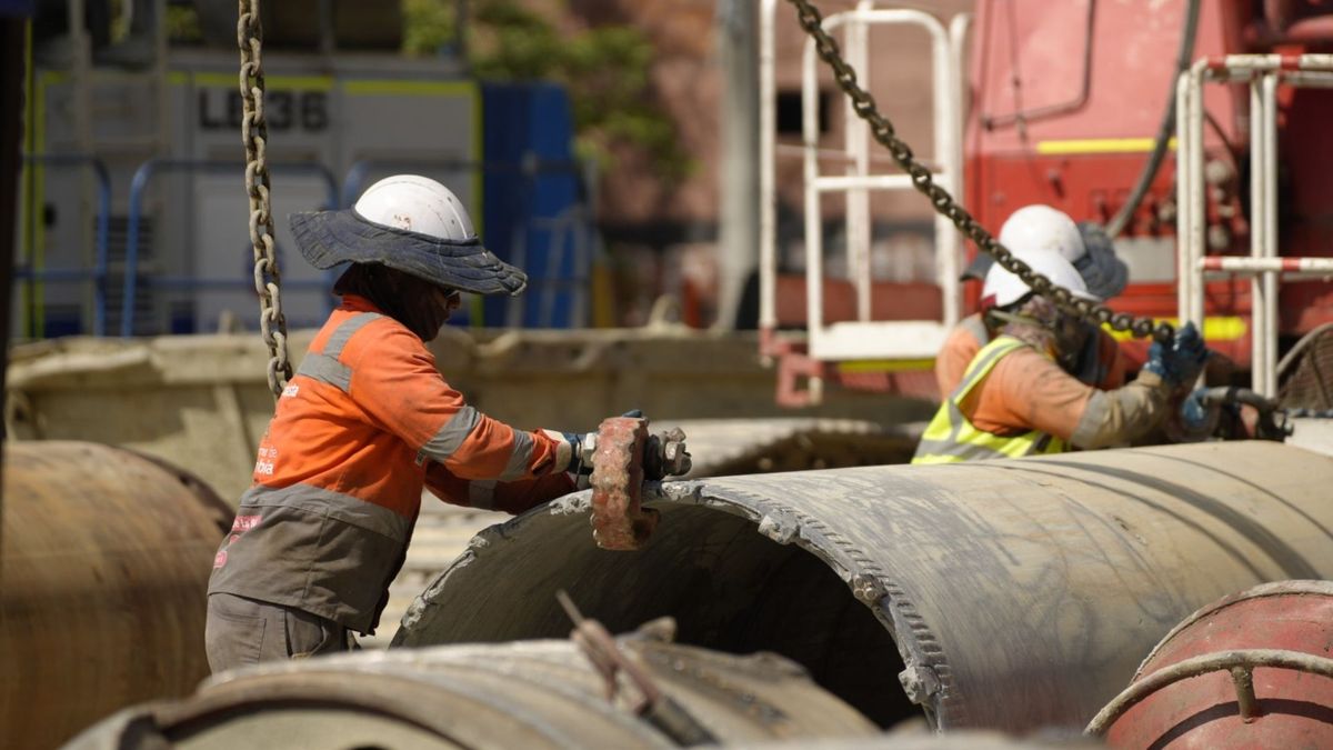 La estrategia busca acercar la oferta laboral a los habitantes de los sectores donde se ejecutan los frentes de obra
