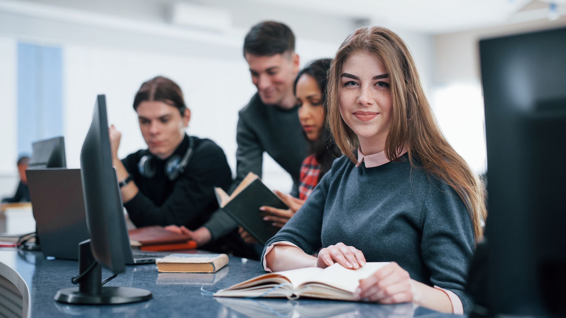 Aprender inglés podría abrirle puertas: lanzan diplomados bilingües