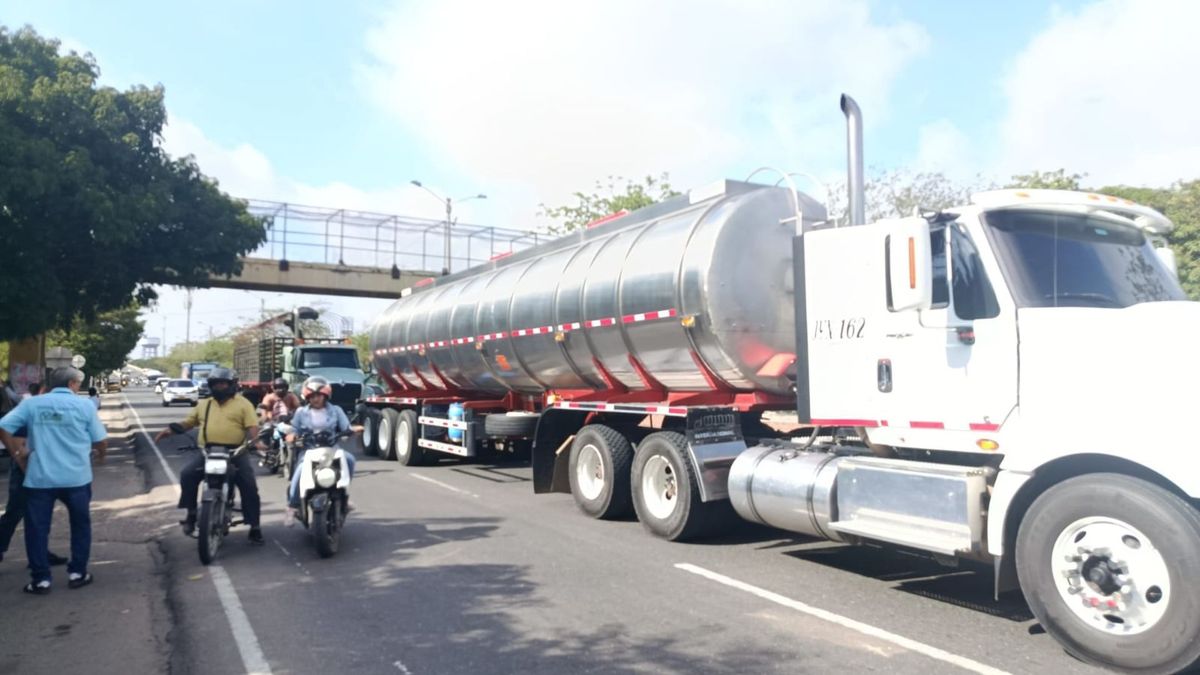En Soledad Atlántico, denuncian riesgo de colapso en puente peatonal de la calle 30 entre INEM e ITIDA