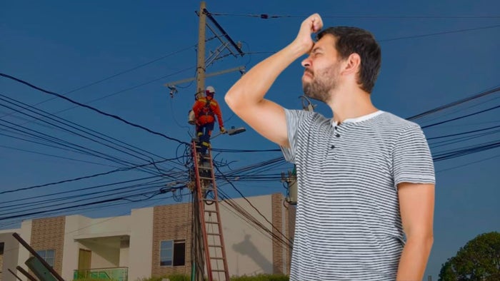 Técnico de Afinia - hombre molesto
