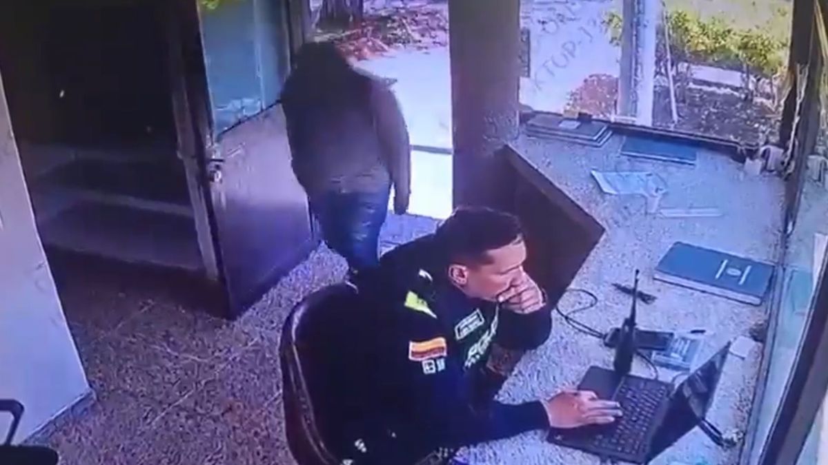 Agresión a policía en CAI Galán