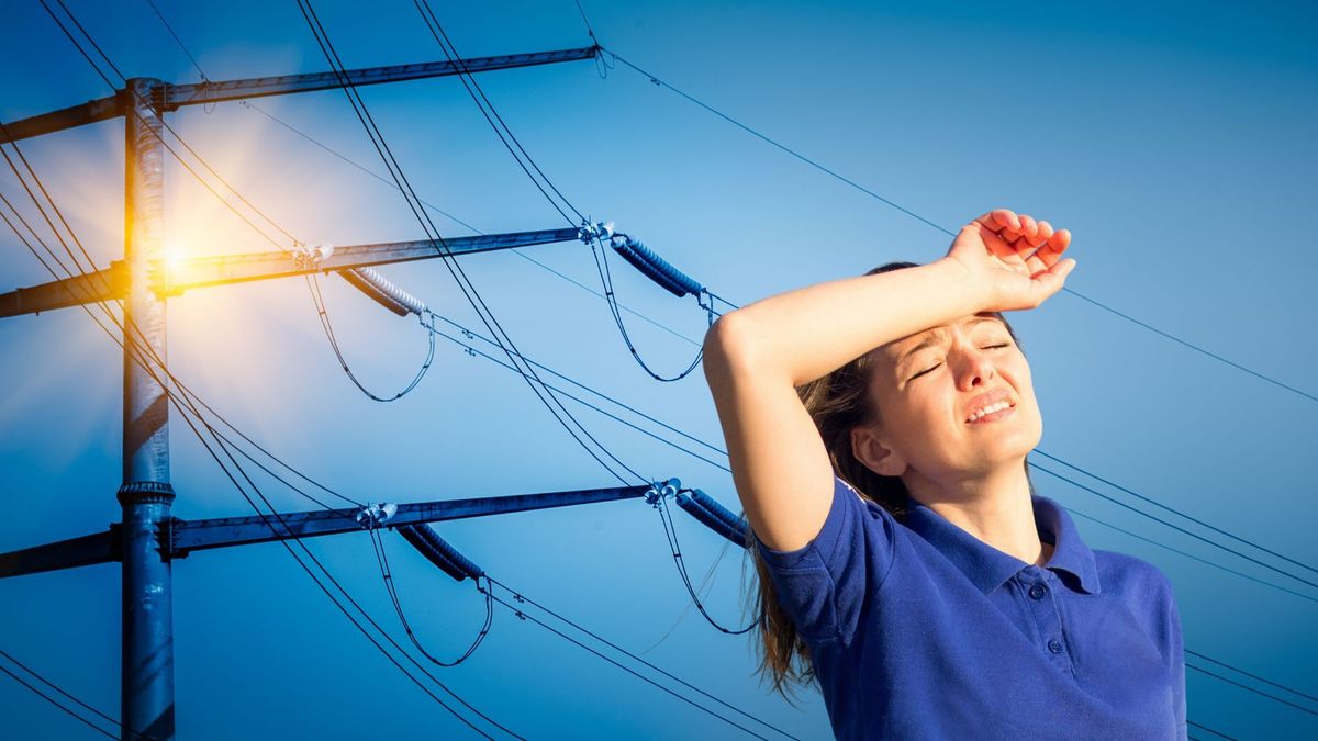 Generadores de energía y mujer acalorada.