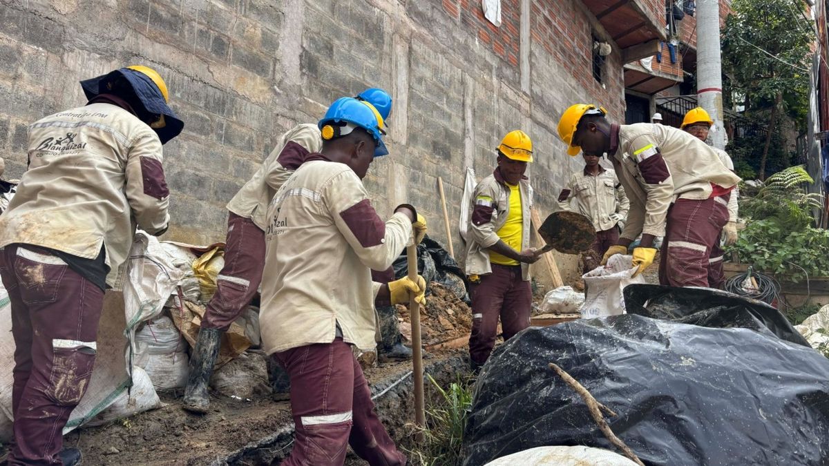 Servicio de acueducto para familias de Medellín