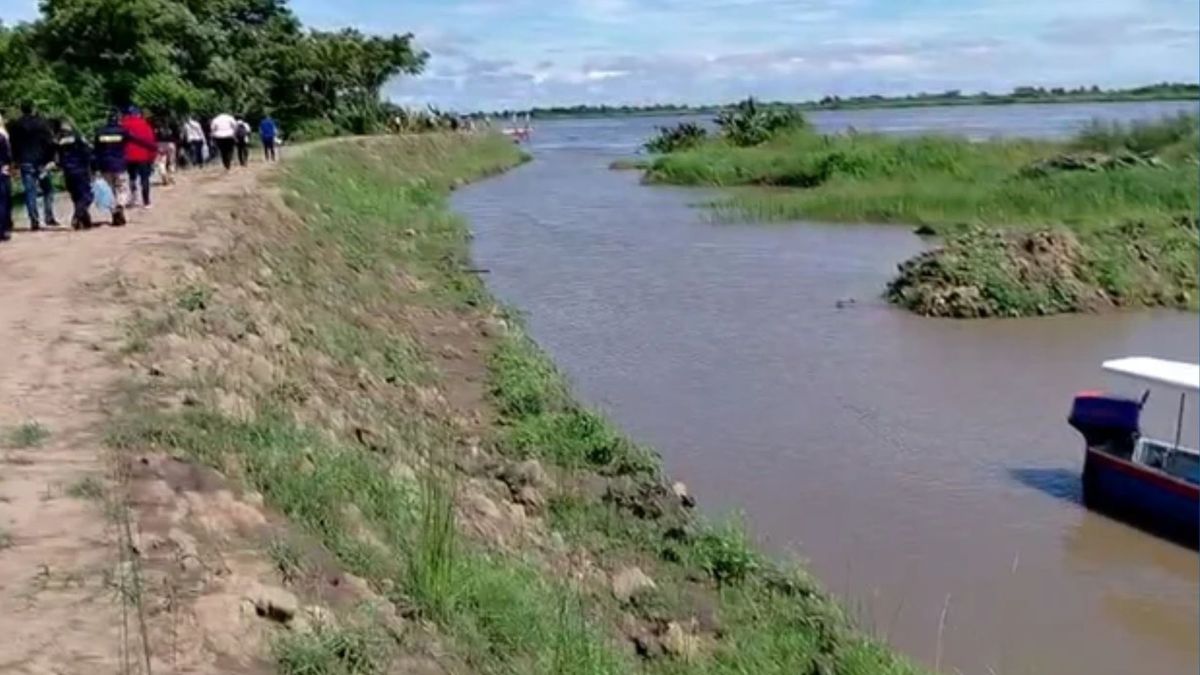 Hallan muerto a pescador tras volcarse su canoa en el río Magdalena