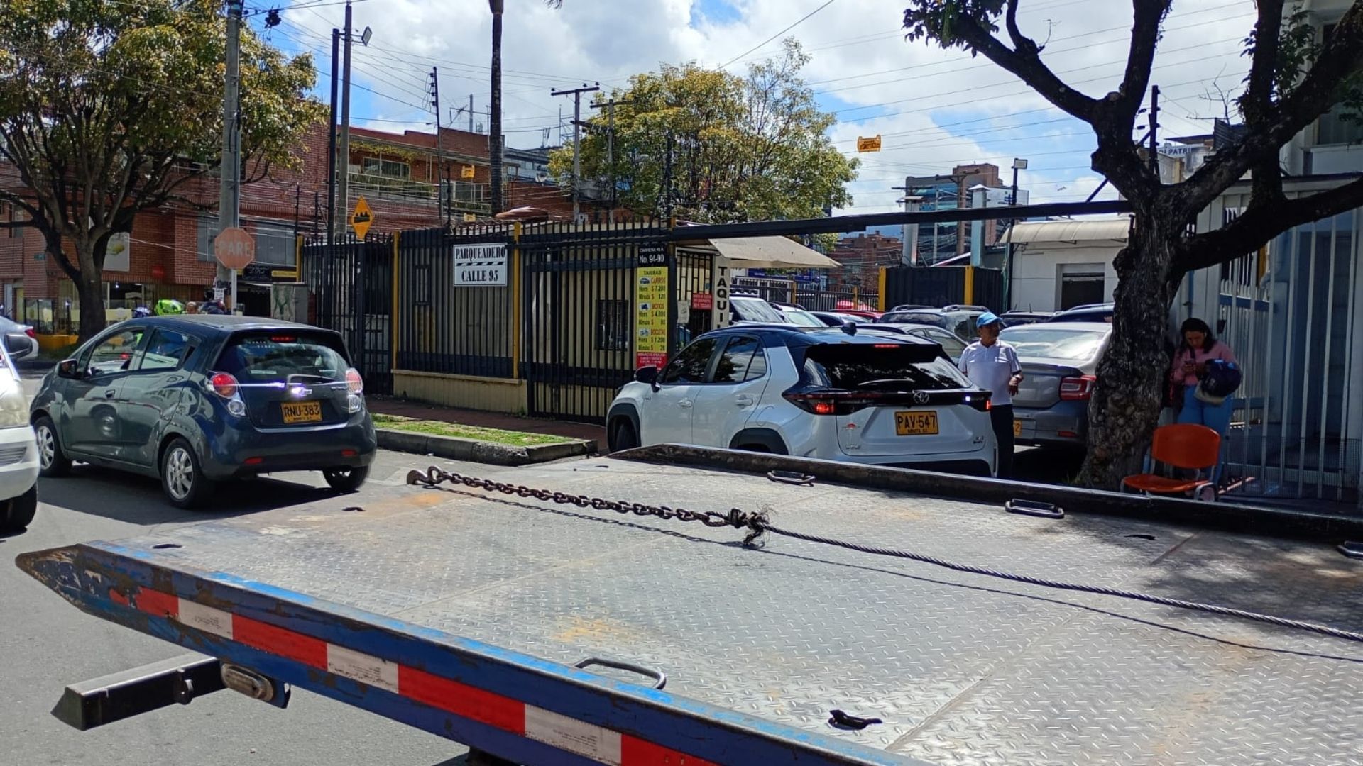 Bogotá 2026 recuperan espacio público en Carrera 45A por mal parqueo