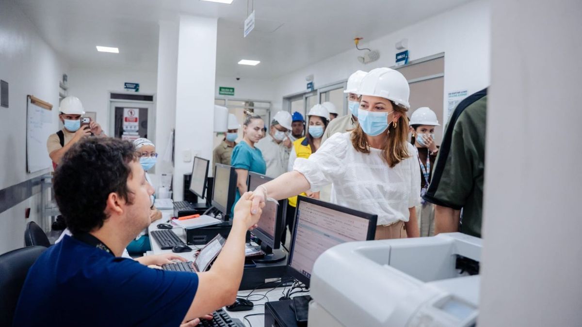 MinSalud anuncia recursos para reconstruir hospitales afectados por el terremoto en Risaralda