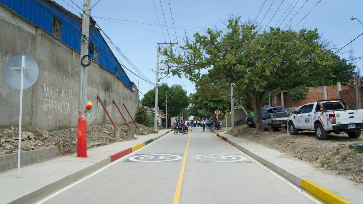 Entregan la Calle del Ferrocarril en Puerta de Hierro y fortalecen conexión con Mamonal